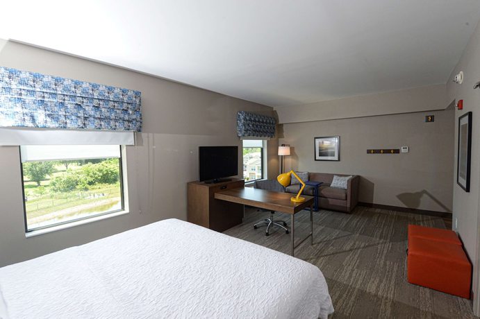 Imagen de la habitación del Hotel Hampton Inn and Suites Lenoir. Foto 12