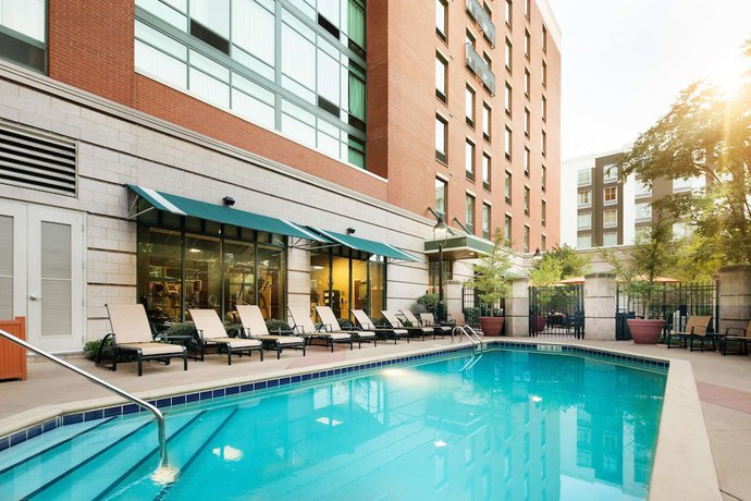 Imagen de la piscina del Hotel Hampton Inn and Suites Little Rock-Downtown. Foto 20