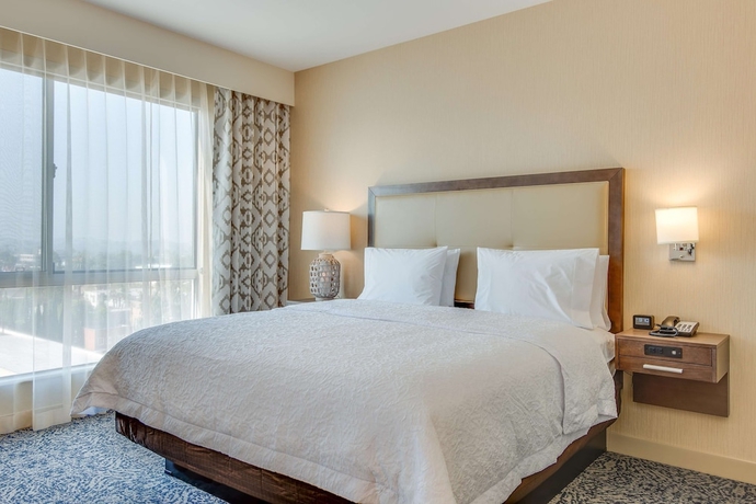 Imagen de la habitación del Hotel Hampton Inn and Suites Los Angeles - Glendale. Foto 4
