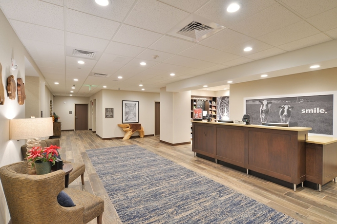 Imagen de los interiores del Hotel Hampton Inn and Suites Menomonie-uw Stout. Foto 18