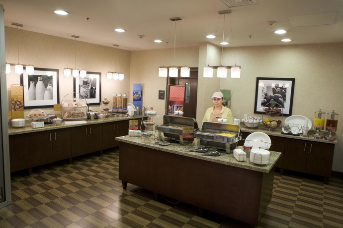 Imagen del bar/restaurante del Hotel Hampton Inn and Suites Mexico City - Centro Historico. Foto 5