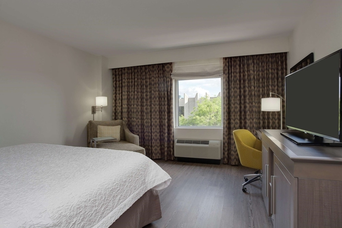 Imagen de la habitación del Hotel Hampton Inn and Suites Miami Wynwood Design District. Foto 10