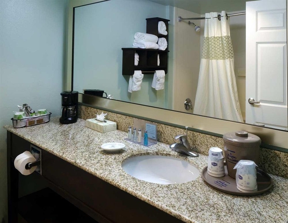 Imagen de la habitación del Hotel Hampton Inn and Suites Miami-Doral/Dolphin Mall. Foto 7