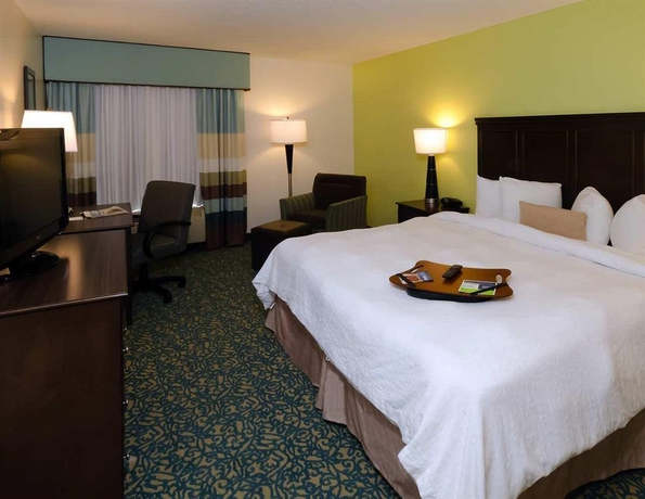 Imagen de la habitación del Hotel Hampton Inn and Suites Miami-Doral/Dolphin Mall. Foto 9