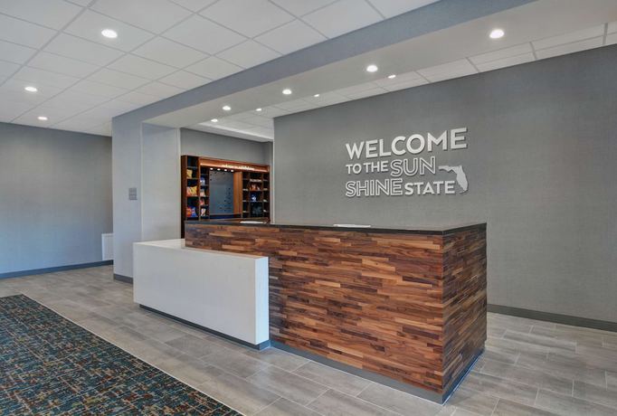 Imagen de los interiores del Hotel Hampton Inn and Suites Middleburg. Foto 16