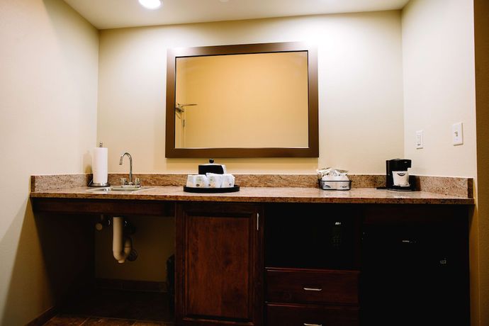 Imagen de la habitación del Hotel Hampton Inn and Suites Minot Airport. Foto 3