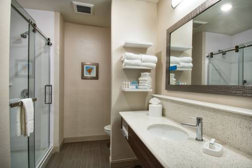 Imagen de la habitación del Hotel Hampton Inn and Suites Mission Viejo. Foto 6