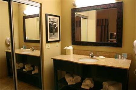Imagen de la habitación del Hotel Hampton Inn and Suites Mobile Providence Park/airport. Foto 4