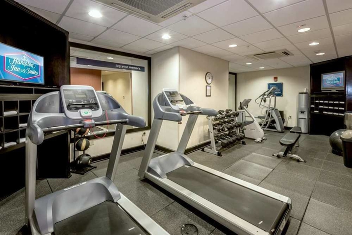 Imagen de los interiores del Hotel Hampton Inn and Suites Montgomery-downtown. Foto 11