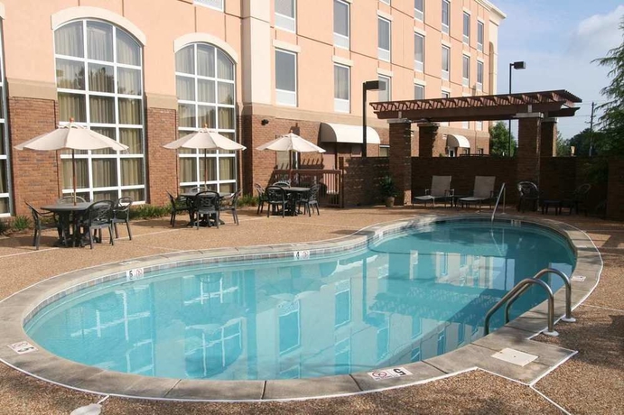 Imagen de la piscina del Hotel Hampton Inn and Suites Montgomery-eastchase. Foto 12