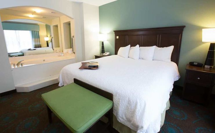 Imagen de la habitación del Hotel Hampton Inn and Suites Mooresville/lake Norman. Foto 2