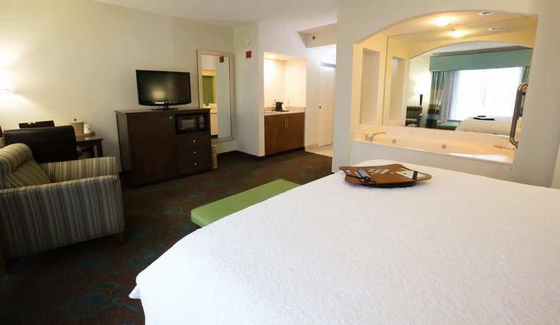 Imagen de la habitación del Hotel Hampton Inn and Suites Mooresville/lake Norman. Foto 3