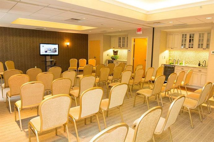 Imagen de los interiores del Hotel Hampton Inn and Suites Mooresville/lake Norman. Foto 15