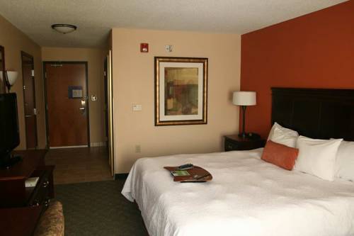Imagen de la habitación del Hotel Hampton Inn and Suites Munster. Foto 4