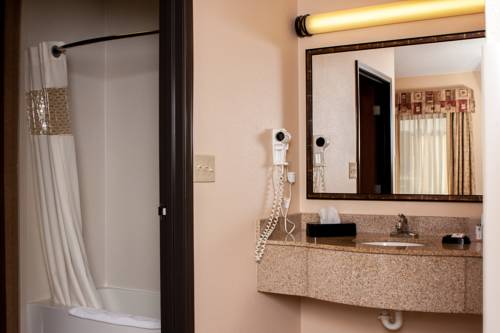 Imagen de la habitación del Hotel Hampton Inn and Suites Munster. Foto 9