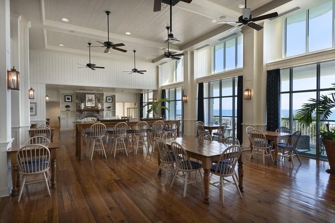 Imagen de los interiores del Hotel Hampton Inn and Suites Myrtle Beach/oceanfront. Foto 10