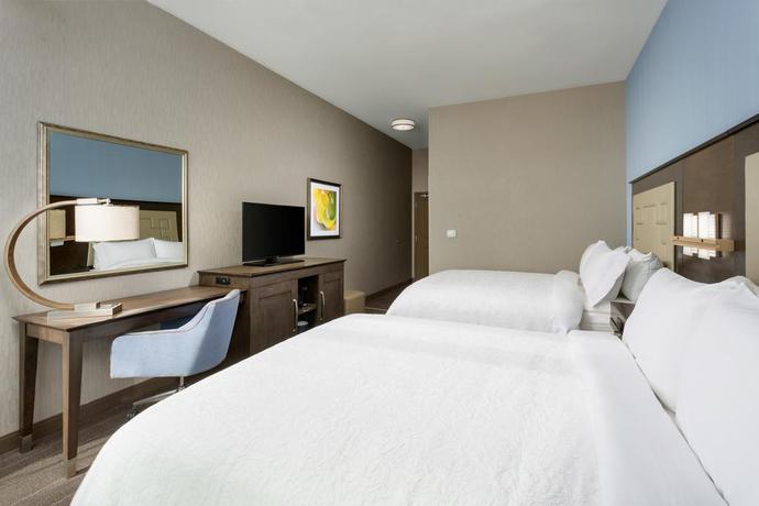 Imagen de la habitación del Hotel Hampton Inn and Suites Napa. Foto 6