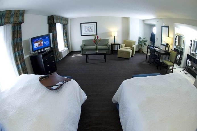 Imagen de los interiores del Hotel Hampton Inn and Suites Nashville Downtown. Foto 10