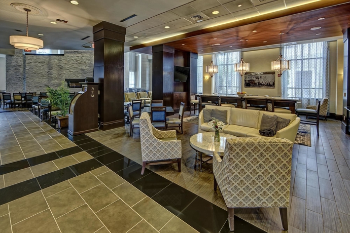 Imagen de los interiores del Hotel Hampton Inn and Suites Nashville Downtown. Foto 14