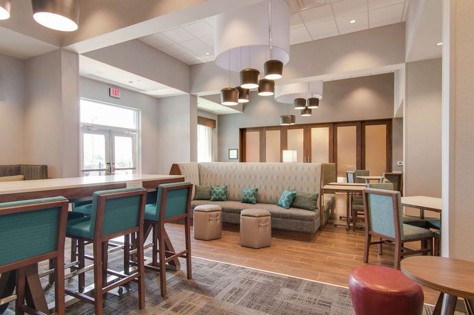Imagen de los interiores del Hotel Hampton Inn and Suites Nashville North Skyline. Foto 18