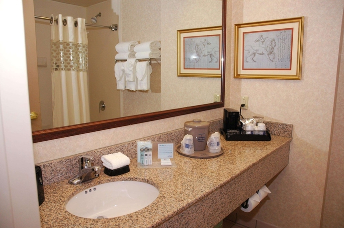 Imagen de la habitación del Hotel Hampton Inn and Suites Nashville-green Hills. Foto 9
