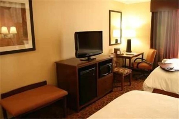 Imagen de la habitación del Hotel Hampton Inn and Suites New Castle. Foto 6