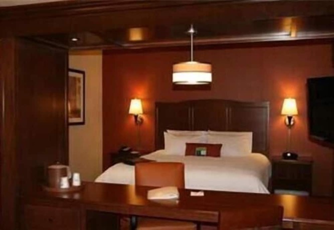 Imagen de la habitación del Hotel Hampton Inn and Suites New Castle. Foto 10