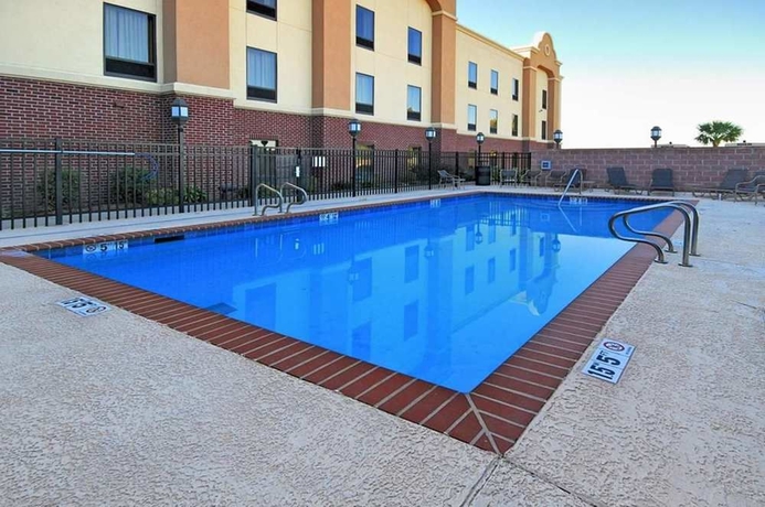 Imagen de la piscina del Hotel Hampton Inn and Suites New Iberia Avery Island. Foto 15
