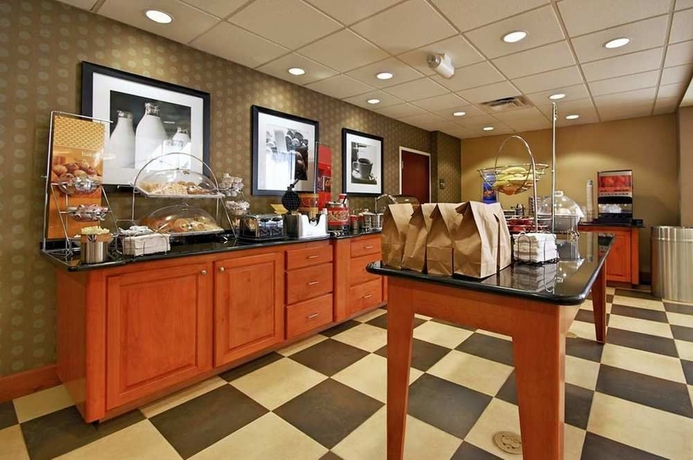 Imagen del bar/restaurante del Hotel Hampton Inn and Suites New Iberia Avery Island. Foto 5