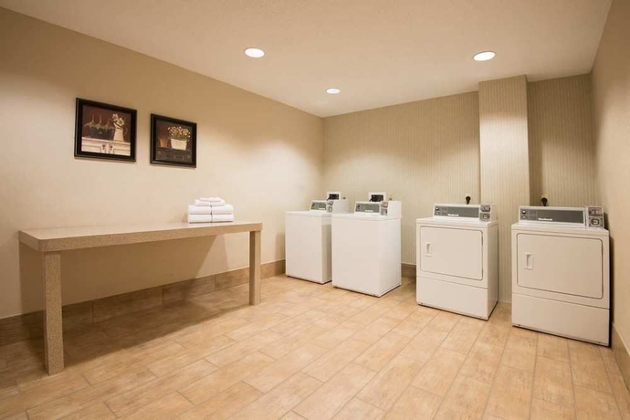 Imagen de los interiores del Hotel Hampton Inn and Suites Newark-harrison-riverwalk. Foto 15