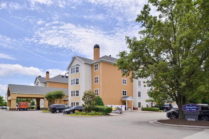 Imagen general del Hotel Hampton Inn and Suites Newport News (Oyster Point). Foto 1