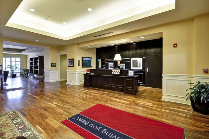 Imagen de los interiores del Hotel Hampton Inn and Suites North Charleston-university Blvd. Foto 19