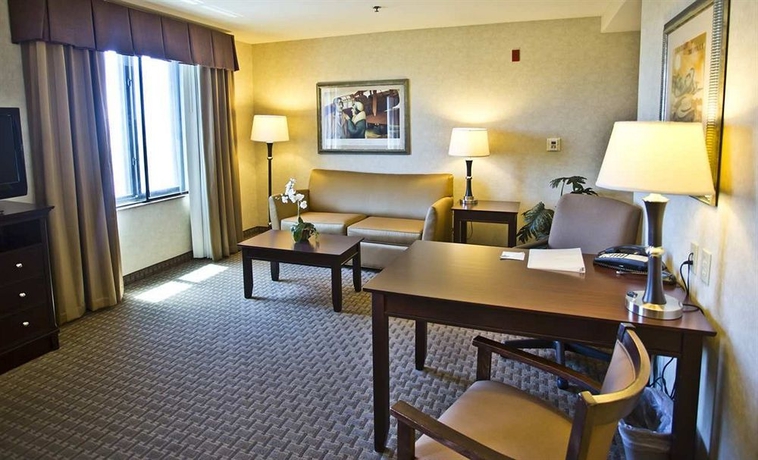 Imagen de los interiores del Hotel Hampton Inn and Suites Oakland Airport-alameda. Foto 9