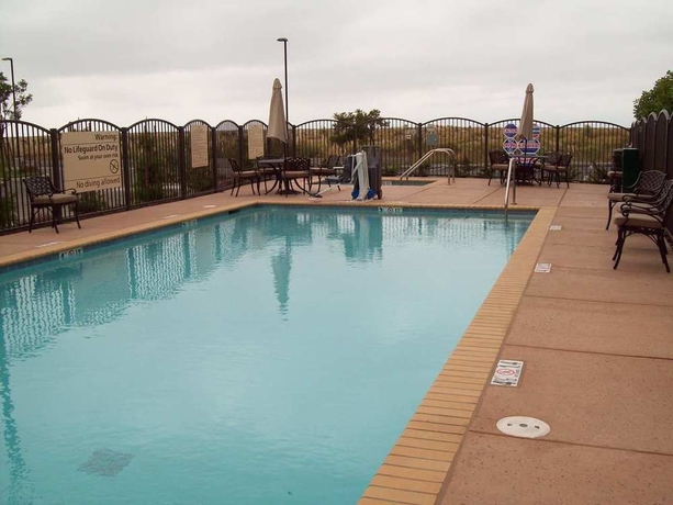 Imagen de la piscina del Hotel Hampton Inn and Suites Oakland Airport-alameda. Foto 12