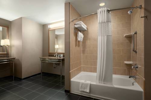 Imagen de la habitación del Hotel Hampton Inn and Suites Ogden. Foto 6