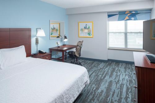 Imagen de la habitación del Hotel Hampton Inn and Suites Oklahoma City-bricktown. Foto 9