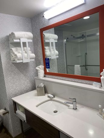 Imagen de la habitación del Hotel Hampton Inn and Suites Olean. Foto 11