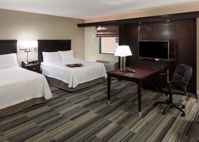 Imagen de la habitación del Hotel Hampton Inn and Suites Omaha-Downtown. Foto 16
