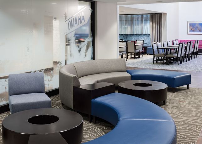 Imagen de los interiores del Hotel Hampton Inn and Suites Omaha-Downtown. Foto 19