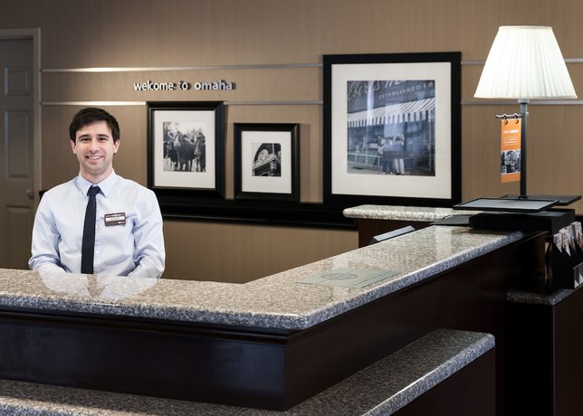 Imagen de los interiores del Hotel Hampton Inn and Suites Omaha-Downtown. Foto 20
