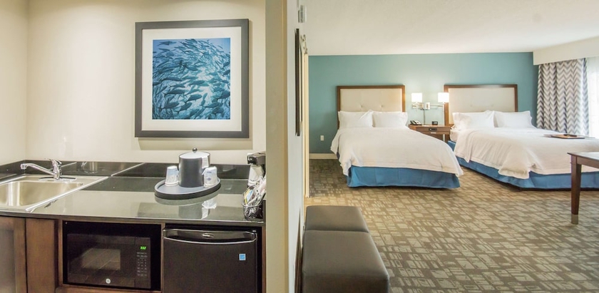 Imagen de la habitación del Hotel Hampton Inn and Suites Orlando near Seaworld. Foto 13