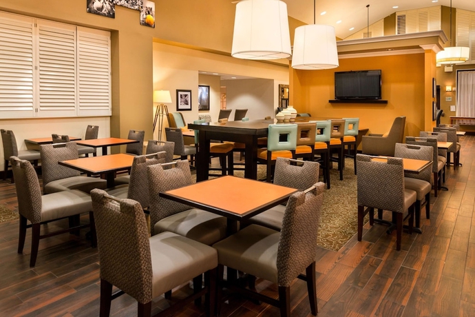 Imagen de los interiores del Hotel Hampton Inn and Suites Orlando/east Ucf Area. Foto 17