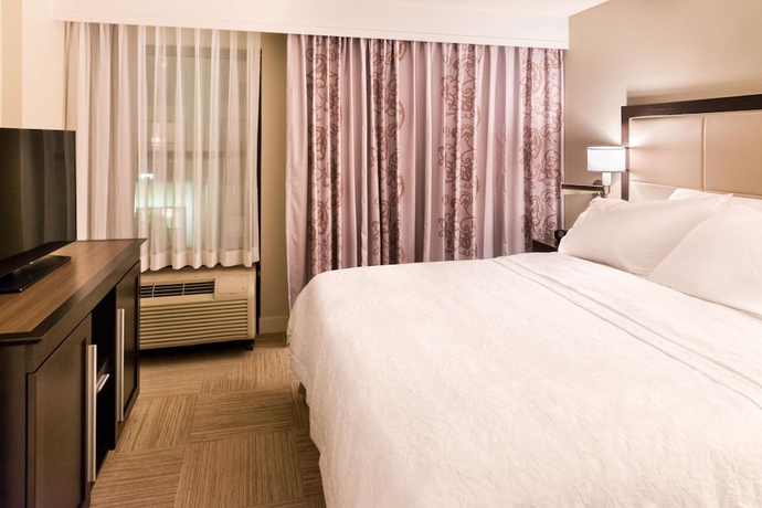 Imagen de la habitación del Hotel Hampton Inn and Suites Orlando/east Ucf Area. Foto 13