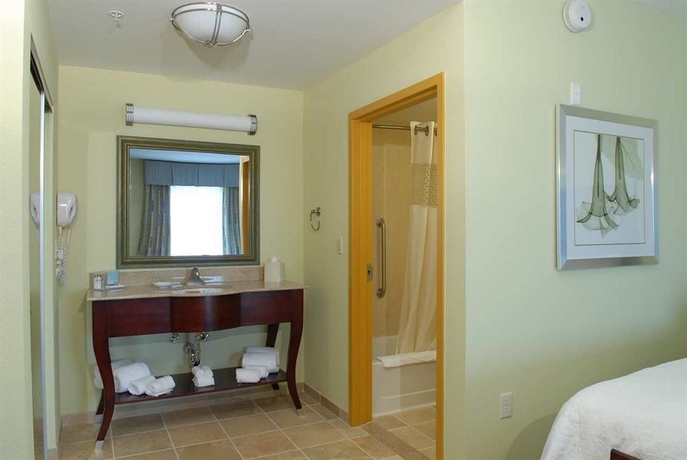 Imagen de la habitación del Hotel Hampton Inn and Suites Orlando-south Lake Buena Vista. Foto 5