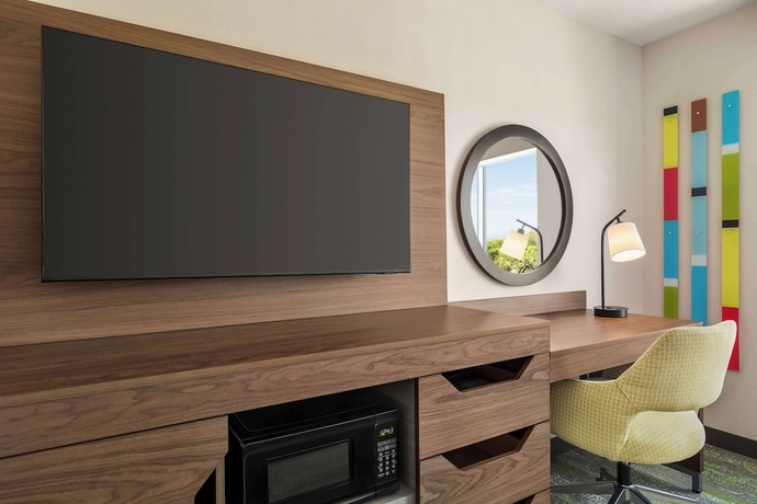 Imagen de la habitación del Hotel Hampton Inn and Suites Oroville. Foto 14