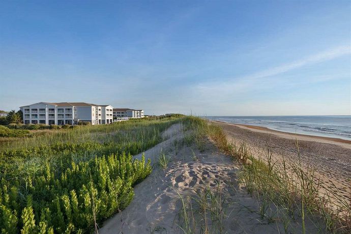 Imagen de los interiores del Hotel Hampton Inn and Suites Outer Banks/ Corolla. Foto 9