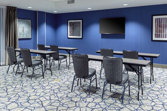 Imagen de los interiores del Hotel Hampton Inn and Suites Overland Park South. Foto 13