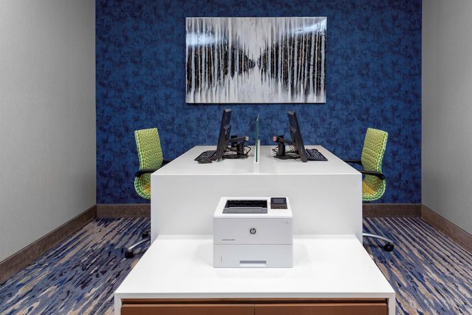 Imagen de los interiores del Hotel Hampton Inn and Suites Overland Park South. Foto 18