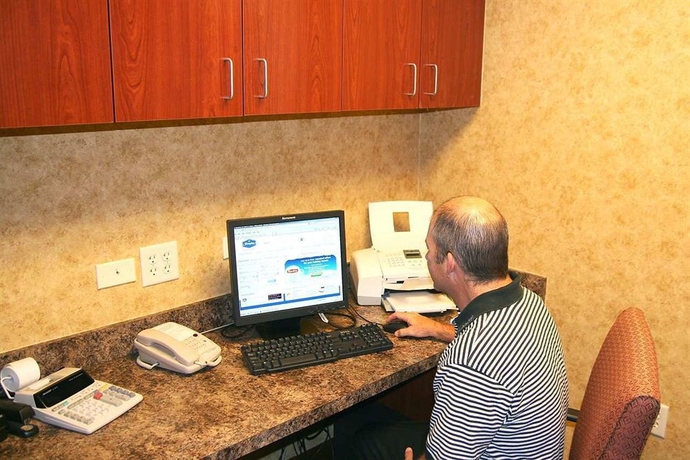 Imagen de los interiores del Hotel Hampton Inn and Suites Palm Coast. Foto 12