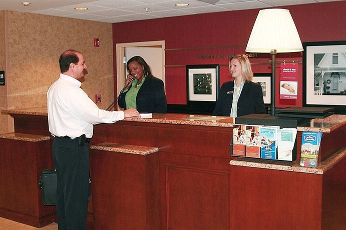 Imagen de los interiores del Hotel Hampton Inn and Suites Palm Coast. Foto 13